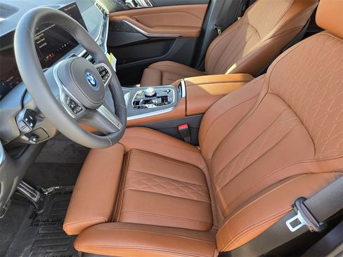 New 2026 BMW X5 xDrive50e w/ Executive Package image 13