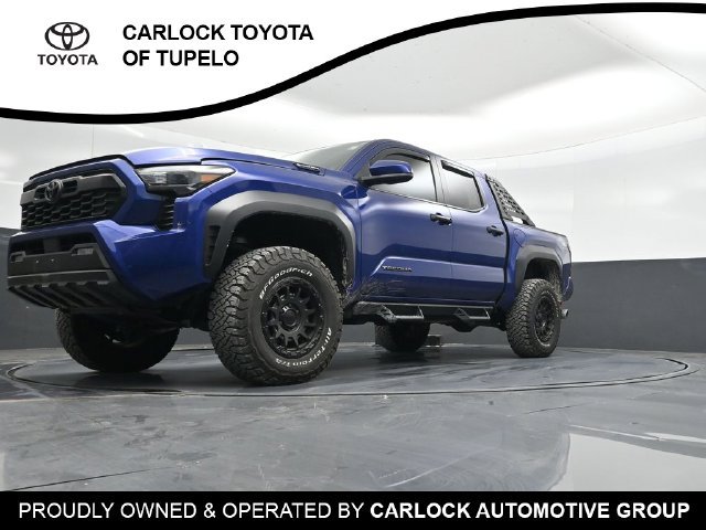 Used 2025 Toyota Tacoma TRD Off-Road AWD/4WD image 70