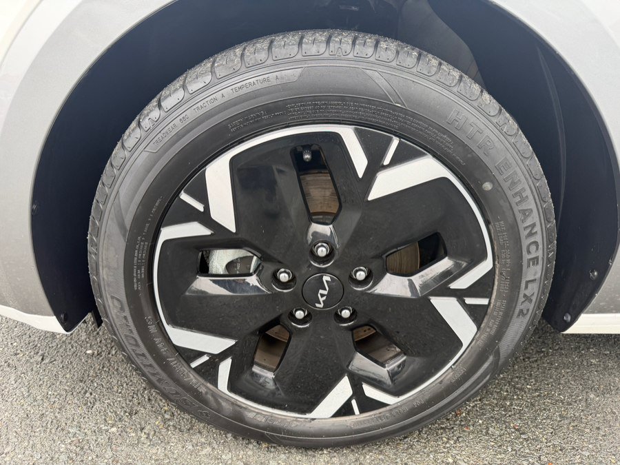 Used 2023 Kia Niro Wave w/ Wave Preserve Package FWD image 51