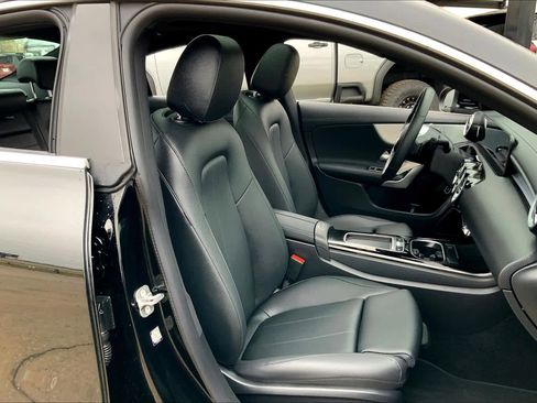 Used 2025 Mercedes-Benz CLA 250 image 8