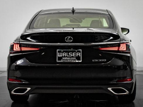 New 2025 Lexus ES 350 Ultra Luxury image 10