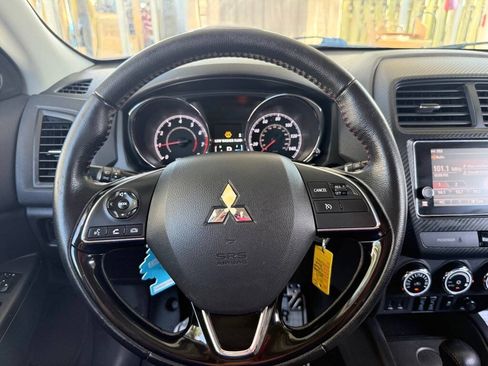 Used 2019 Mitsubishi Outlander Sport LE FWD image 13