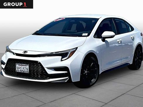 Used 2024 Toyota Corolla SE FWD image 1