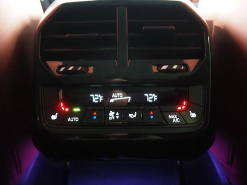 Used 2023 BMW iX xDrive50 w/ Ultimate Package 2 image 27