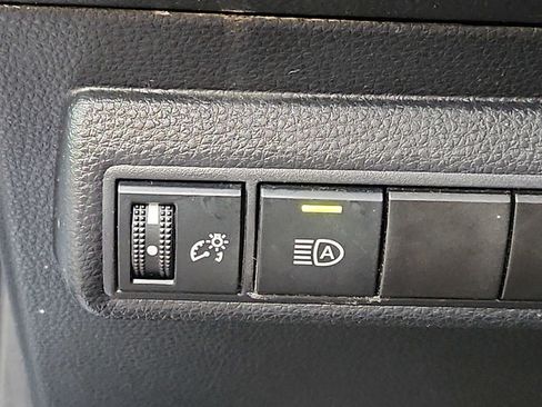 Used 2024 Toyota Corolla LE FWD image 24