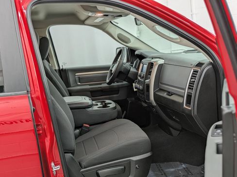 Used 2019 RAM 1500 Classic Warlock image 19