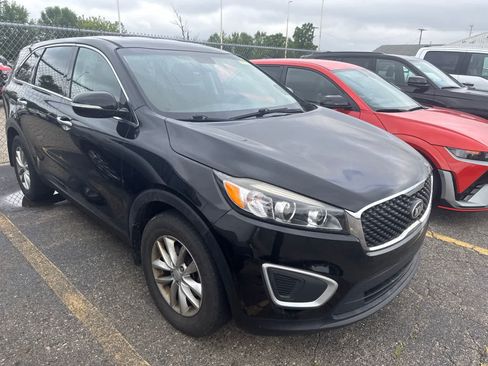 Used 2018 Kia Sorento L FWD image 6