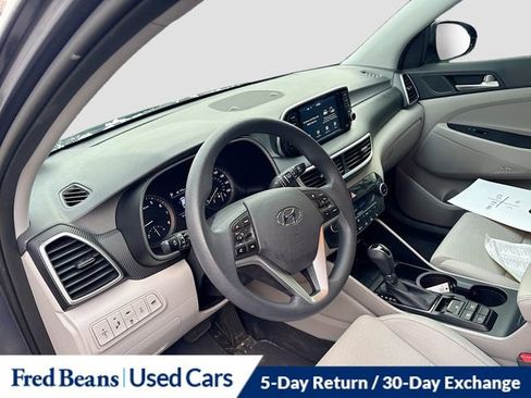 Used 2019 Hyundai Tucson Sport image 11
