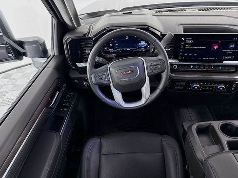 Used 2024 GMC Sierra 2500 SLT w/ Max Trailering Package AWD/4WD image 19
