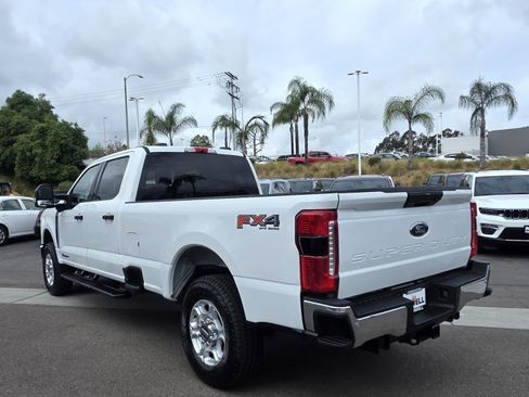 Used 2025 Ford F250 XLT w/ 360-Degree Camera Package AWD/4WD image 3