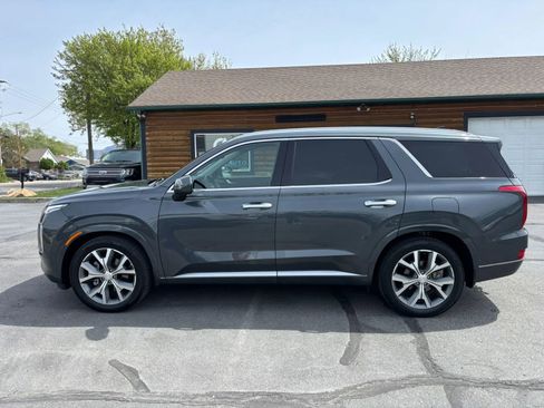 Used 2022 Hyundai Palisade Limited w/ Winter Package image 8