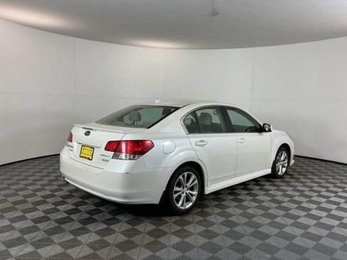 Used 2014 Subaru Legacy 2.5i Premium w/ Moonroof Package AWD/4WD image 5