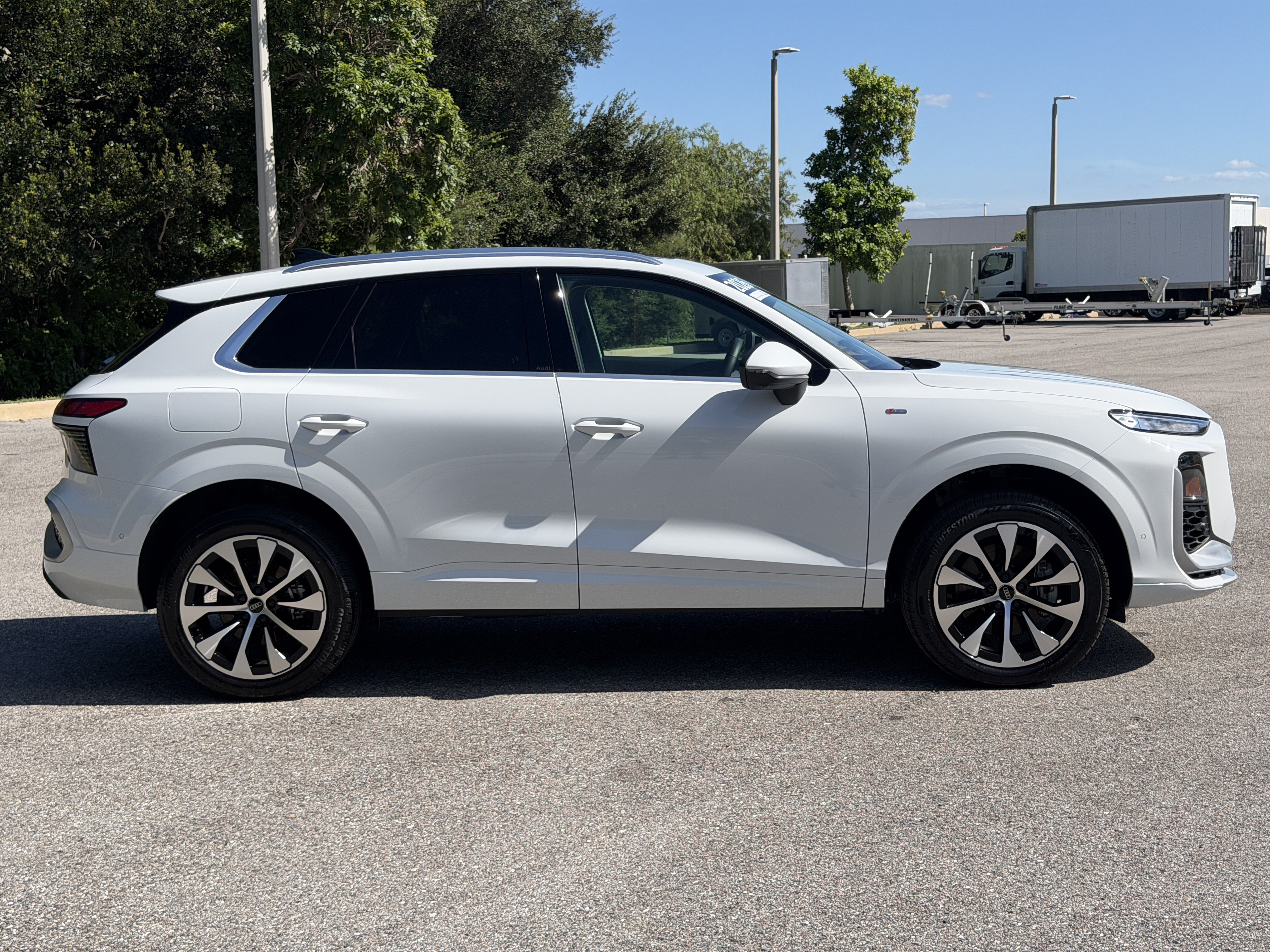 Certified 2026 Audi Q3 quattro 2.0T AWD/4WD image 8
