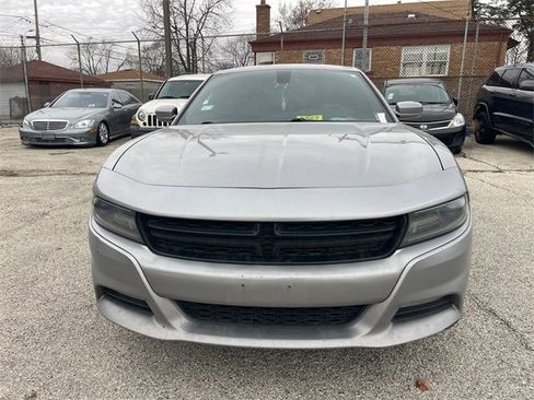 Used 2015 Dodge Charger SXT image 19
