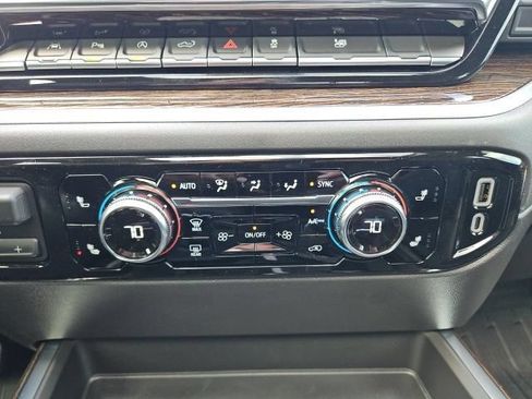 New 2026 GMC Sierra 1500 Elevation w/ Elevation Premium Package AWD/4WD image 23