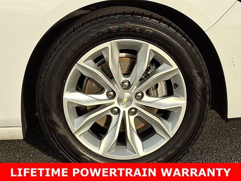 Used 2024 Chevrolet Malibu LT image 8