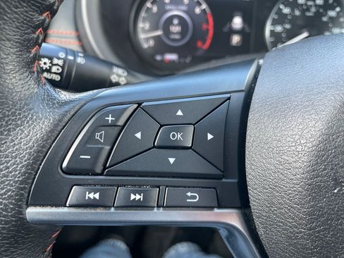 Used 2023 Nissan Kicks SR w/ SR Premium Package image 18