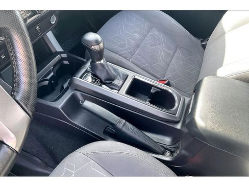 Used 2016 Toyota Tacoma SR5 image 19