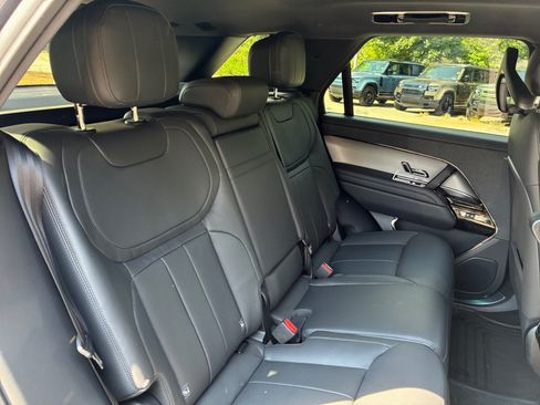 Used 2025 Land Rover Range Rover Sport SE AWD/4WD image 29
