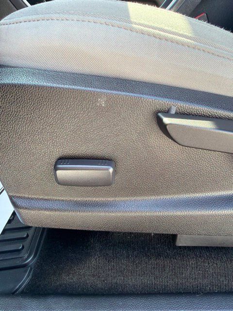Used 2017 Chevrolet Colorado W/T RWD image 28