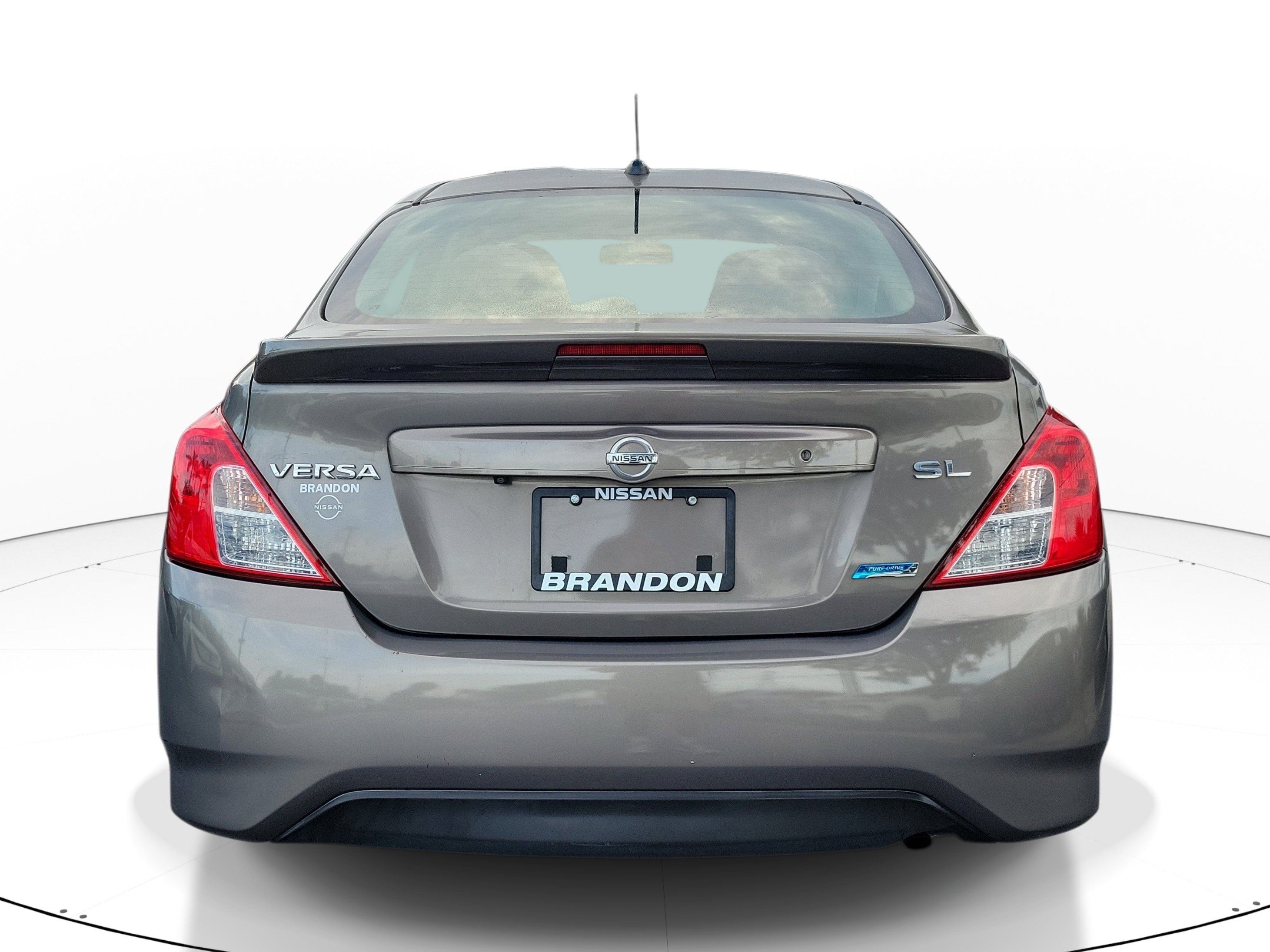Used 2016 Nissan Versa FWD image 6