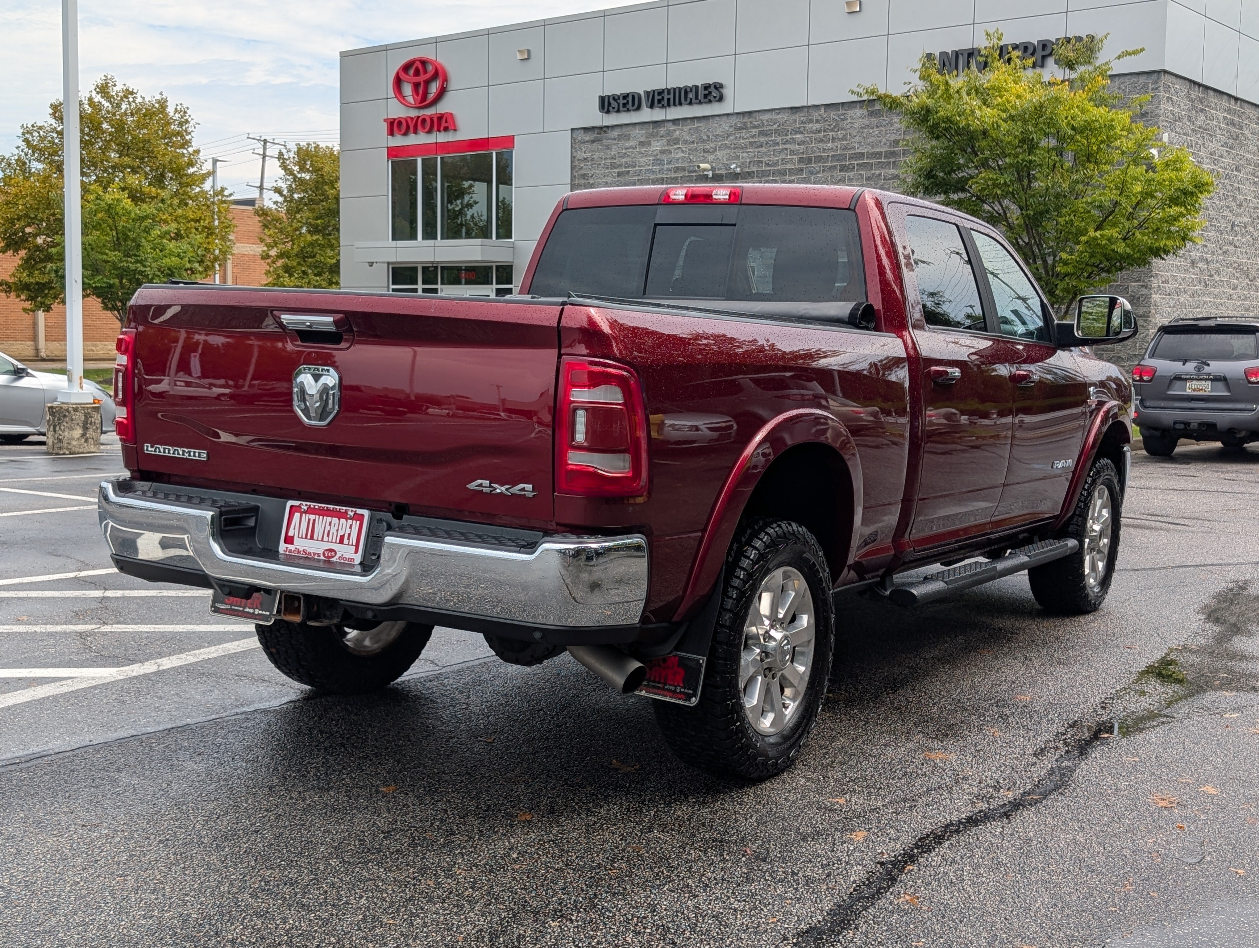Used 2019 RAM 2500 Laramie AWD/4WD image 3