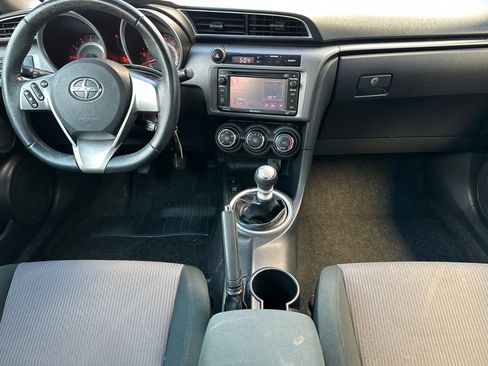 Used 2015 Scion tC image 15