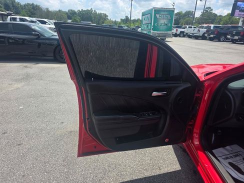 Used 2016 Dodge Charger SXT w/ Plus Group RWD image 6