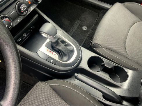 Used 2023 Kia Forte LXS FWD image 18