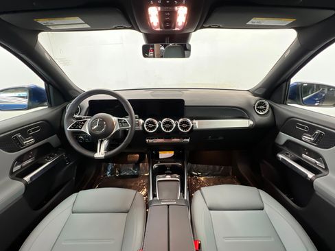 New 2026 Mercedes-Benz GLB 250 4MATIC image 9