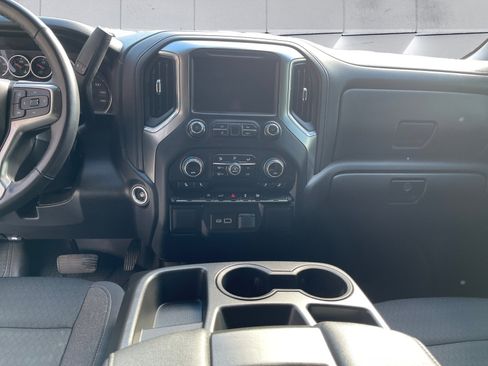 Used 2022 Chevrolet Silverado 1500 LT image 11