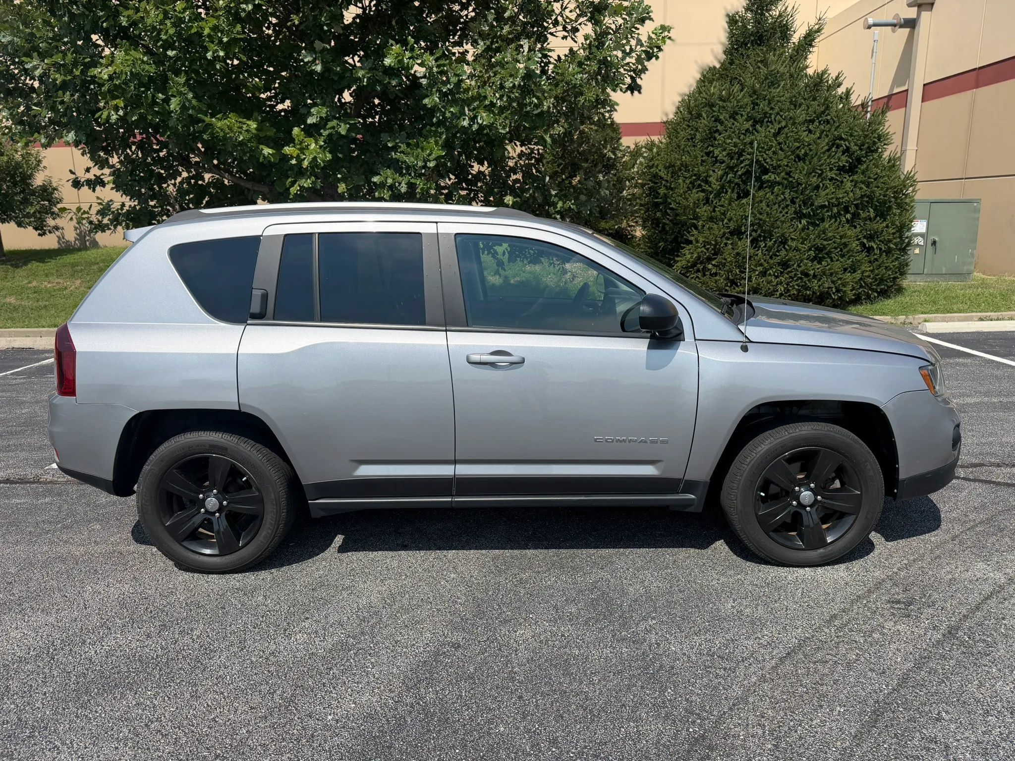 Used 2017 Jeep Compass Sport w/ Power Value Group AWD/4WD image 7