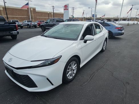 Certified 2025 Toyota Camry LE image 7