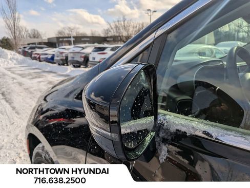 Used 2024 Chrysler Pacifica Touring-L image 41