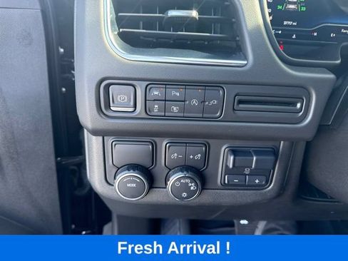 Used 2022 Chevrolet Tahoe LT w/ LT Signature Package RWD image 10