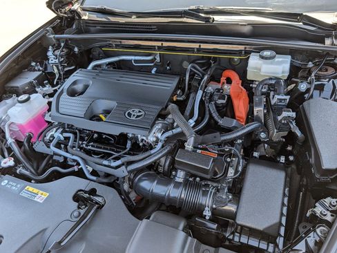 Used 2024 Toyota Crown XLE image 20