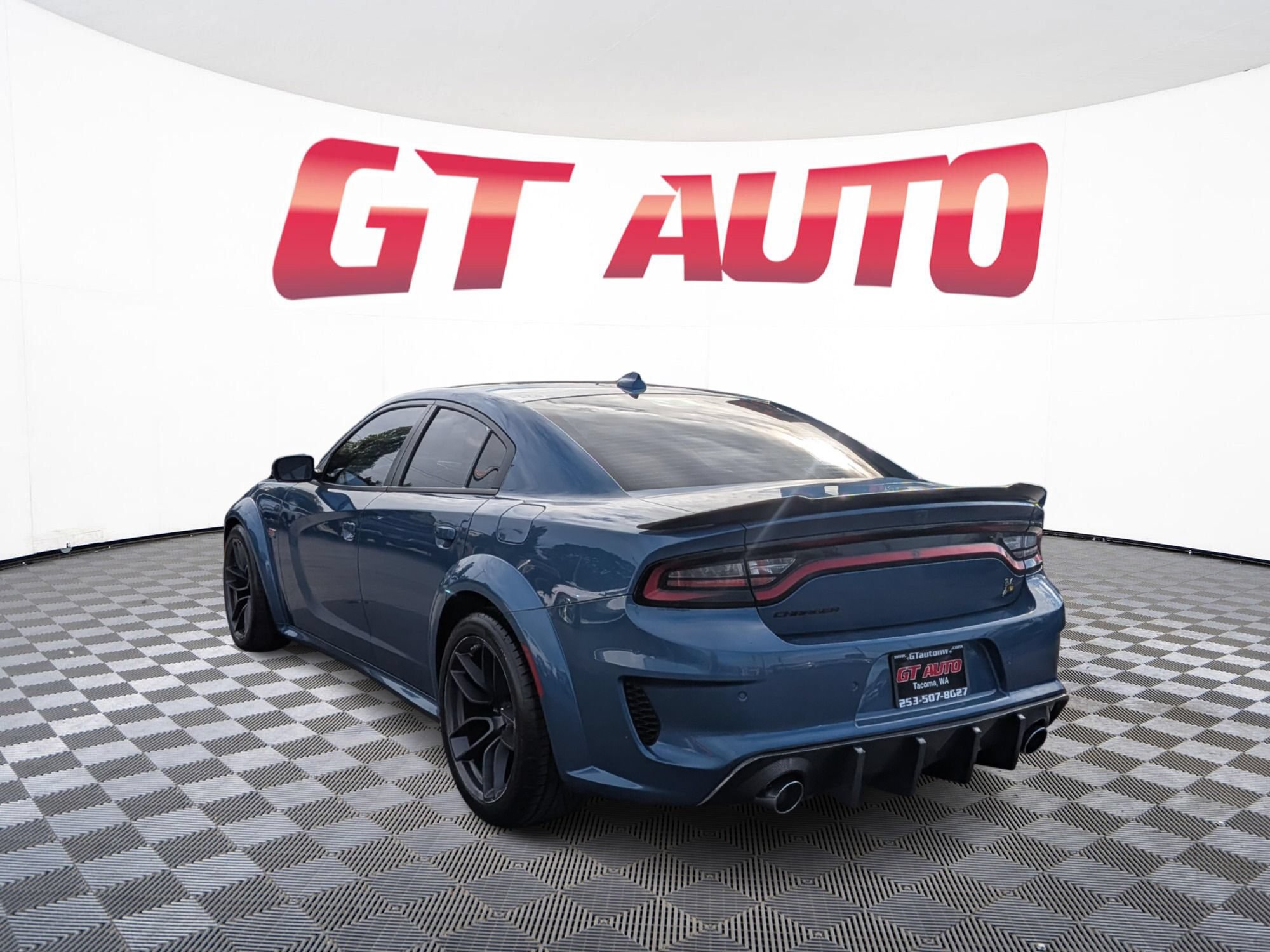 Used 2020 Dodge Charger Scat Pack RWD image 3