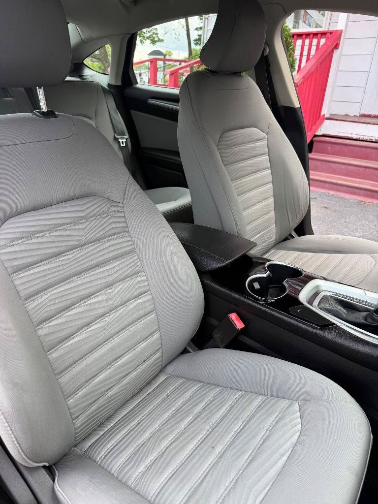 Used 2016 Ford Fusion S FWD image 27