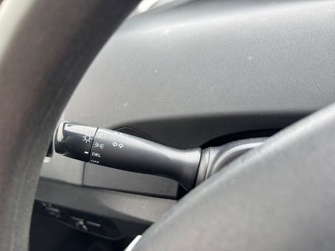 Used 2013 Toyota Prius Three FWD image 18