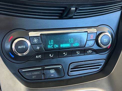 Used 2015 Ford C-MAX SE FWD image 21