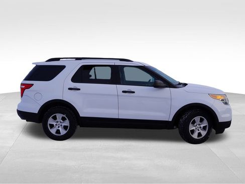 Used 2014 Ford Explorer Base image 3