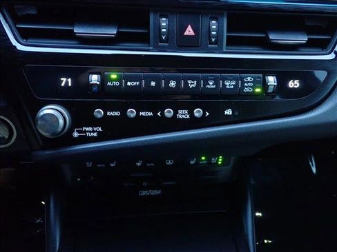 Used 2022 Lexus ES 350 F Sport image 18