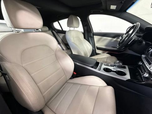 Used 2018 Kia Stinger GT2 AWD/4WD image 34