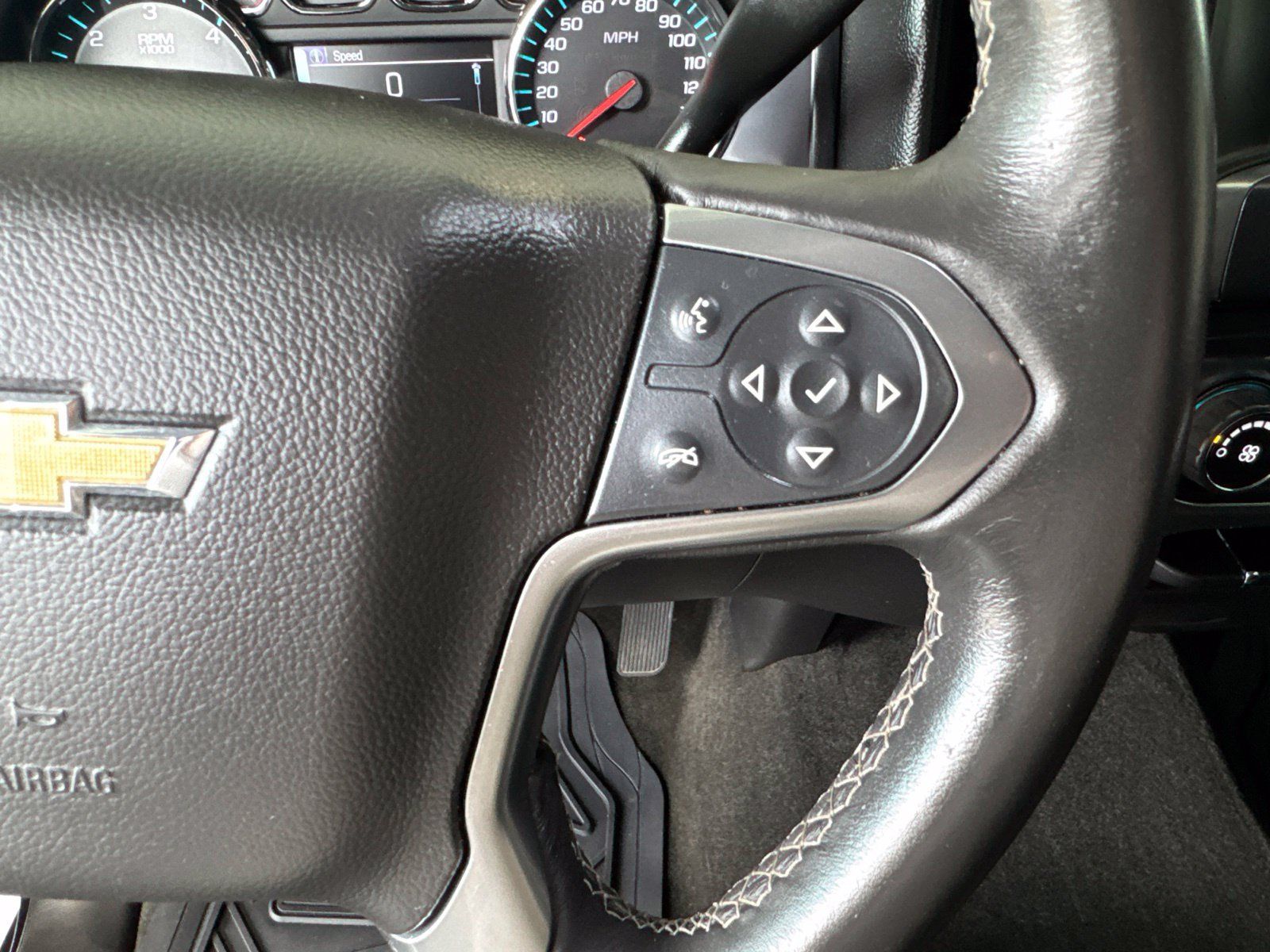 Used 2015 Chevrolet Silverado 1500 LT w/ LT Convenience Package AWD/4WD image 22