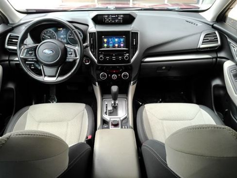 Used 2023 Subaru Forester Premium AWD/4WD image 2