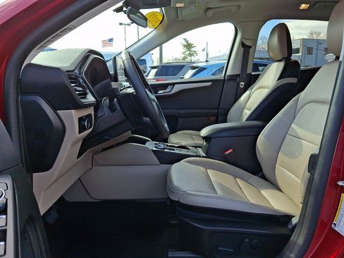 Used 2022 Ford Escape SEL image 14