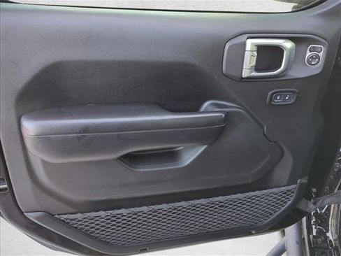 Used 2019 Jeep Wrangler Unlimited Sport S image 7