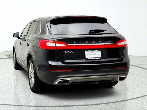 Used 2016 Lincoln MKX Select w/ Select Plus Package FWD image 6