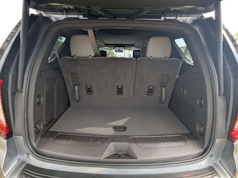 Used 2021 GMC Yukon SLT w/ Rear Media and Nav Package image 25