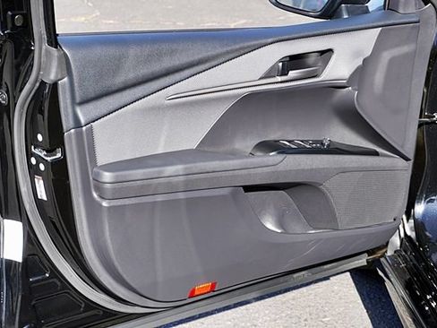 Used 2025 Toyota Camry SE FWD image 22